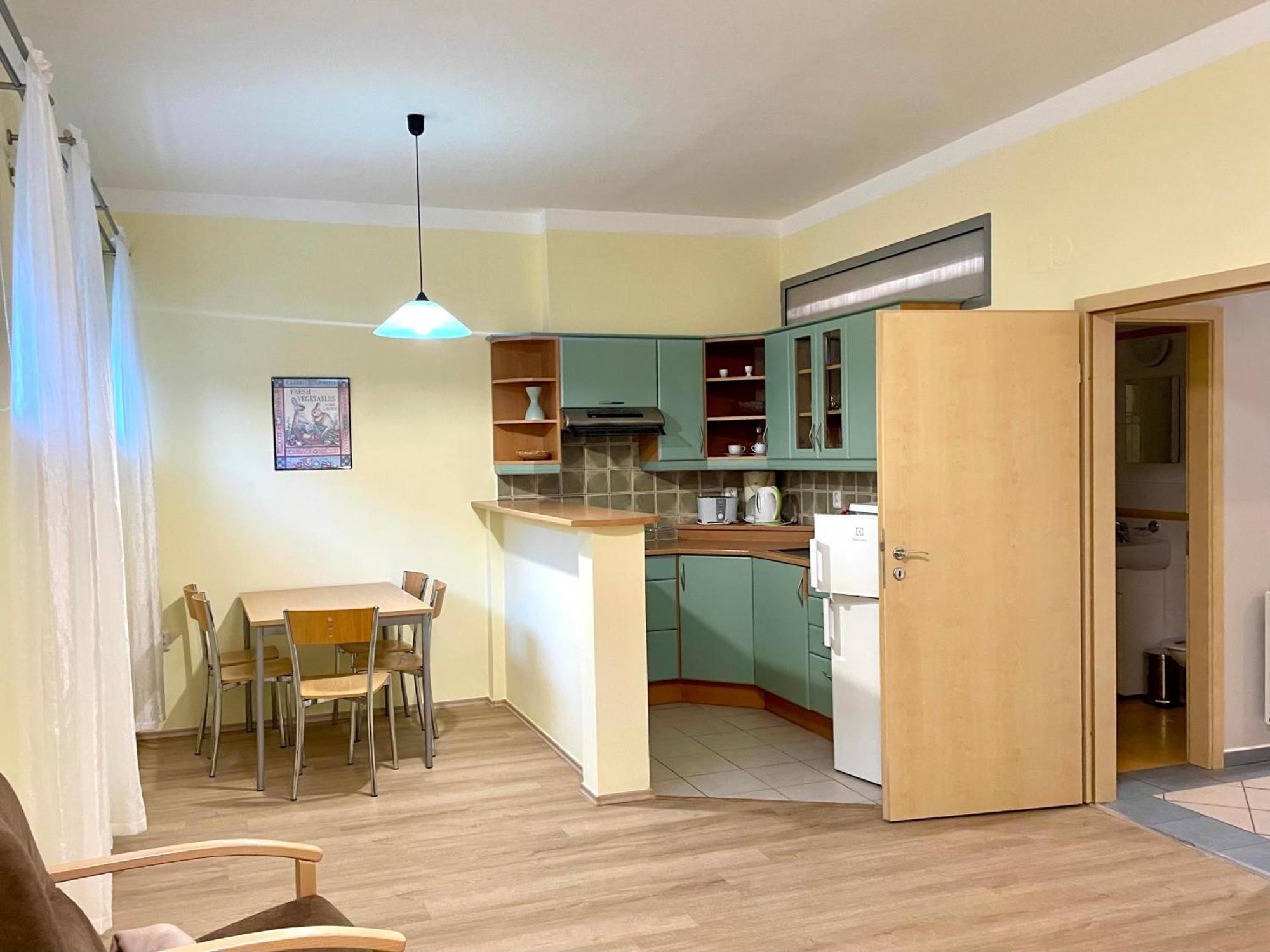 Apartmany Ados Гаррахов Екстер'єр фото